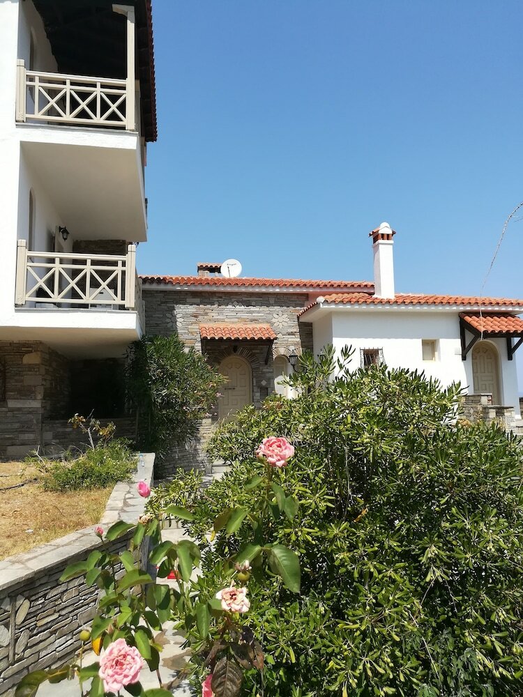 Hotel Petra Mare Suites Natural Resort