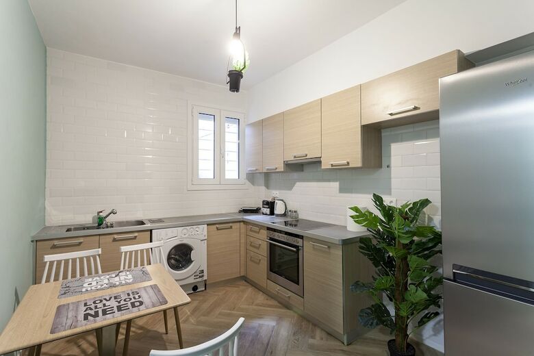 Apartamentos Privilege Apt With Private Yard- Parking