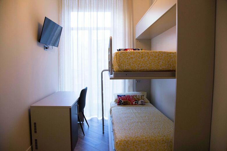 Hotel Garibaldi Rooms