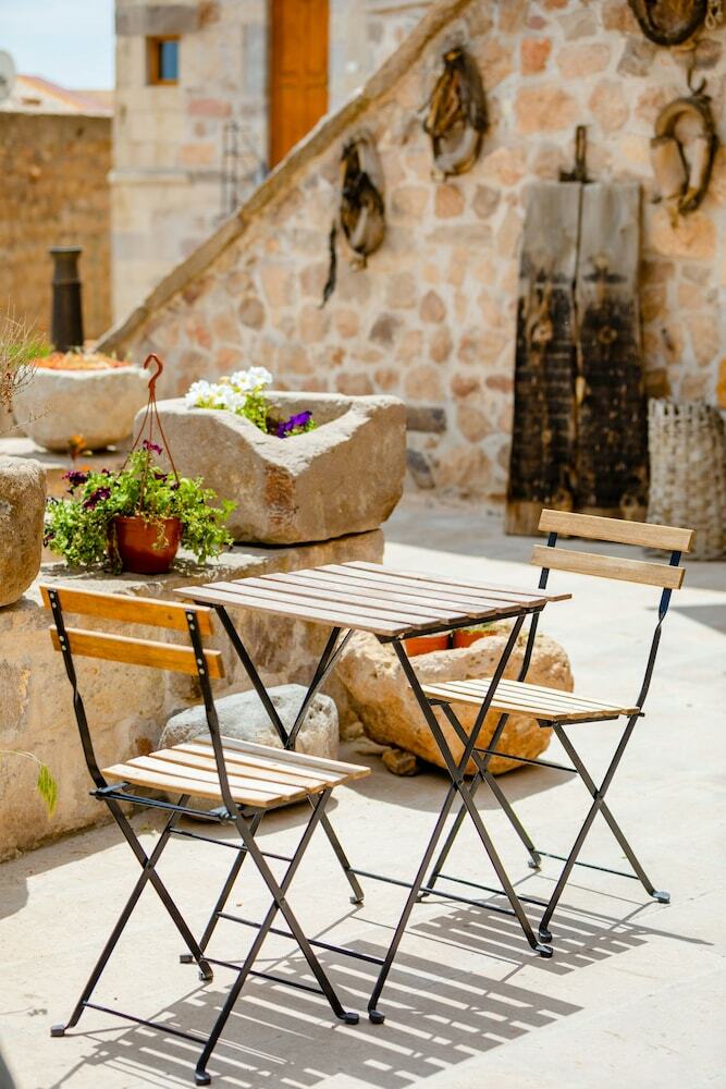 Lava Cappadocia Cave Hotel