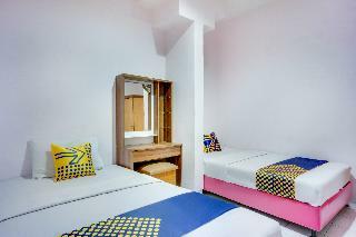 Motel Spot On 2214 Wisma Jampea