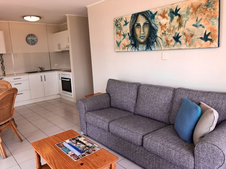 Hi Ho Beach Apartments