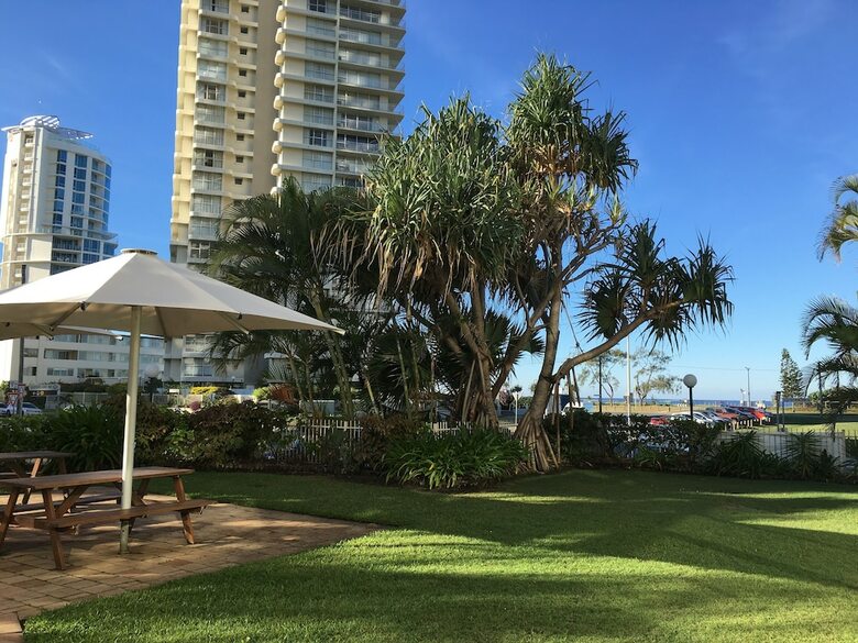 Hi Ho Beach Apartments