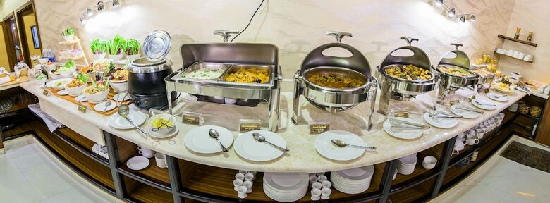 Muscat Gate Hotel