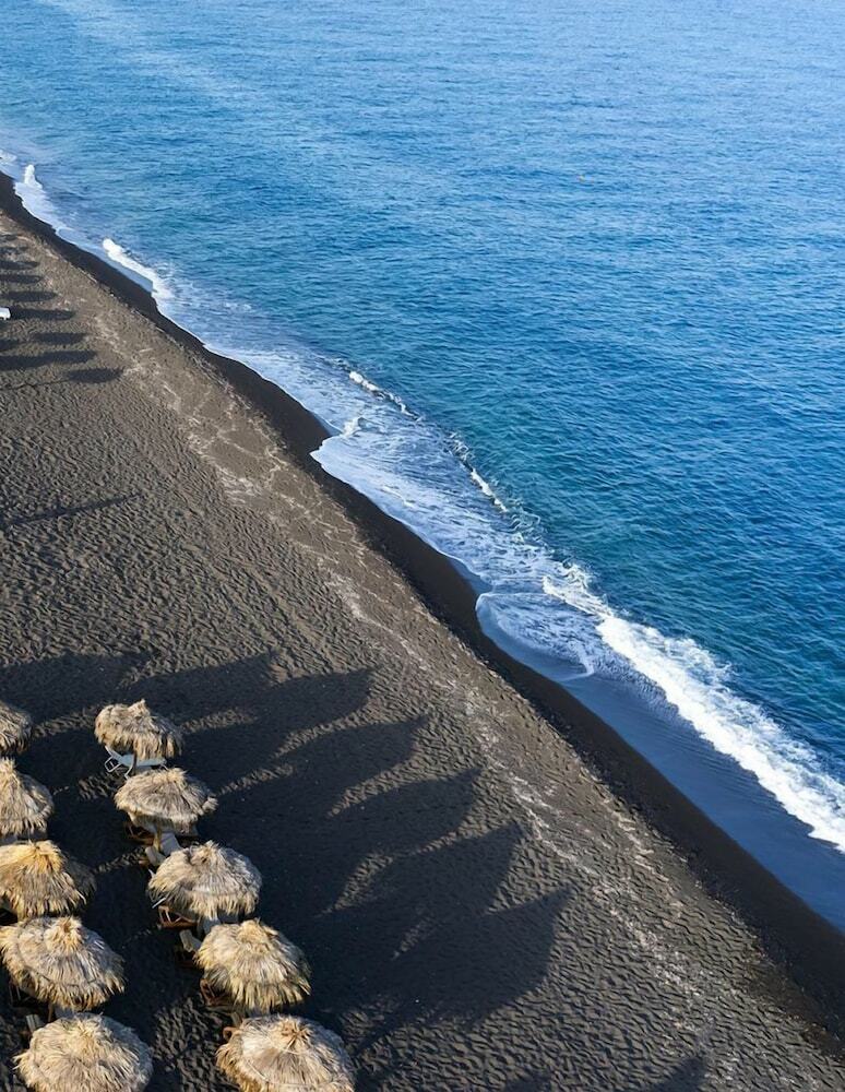 Hotel Sea Breeze Luxury Resort