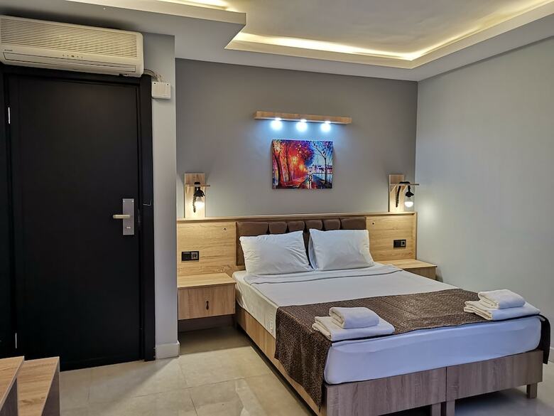 Hotel Beyond Otel