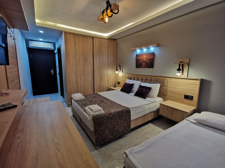Hotel Beyond Otel