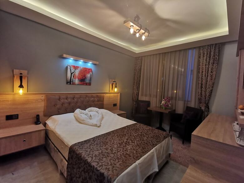 Hotel Beyond Otel