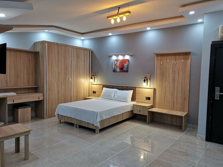 Hotel Beyond Otel