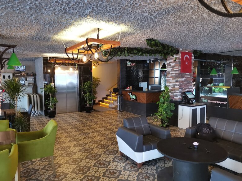 Hotel Beyond Otel
