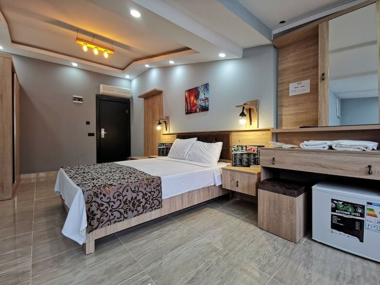 Hotel Beyond Otel
