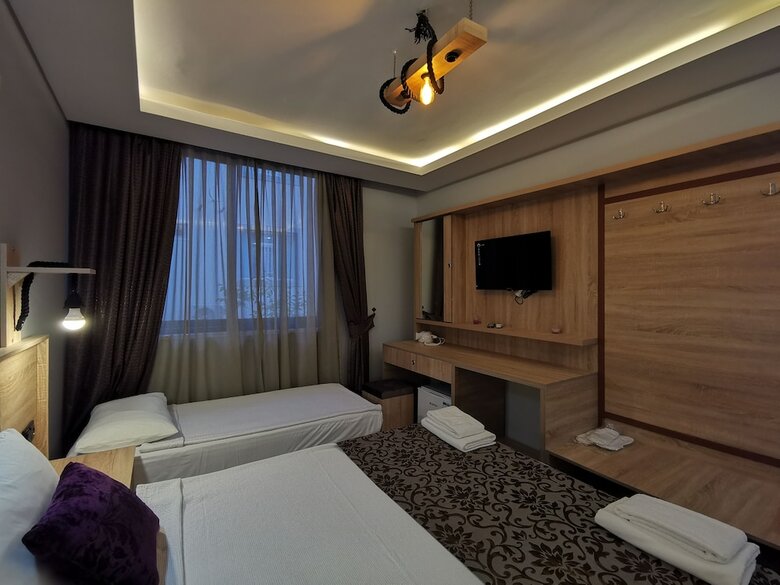 Hotel Beyond Otel