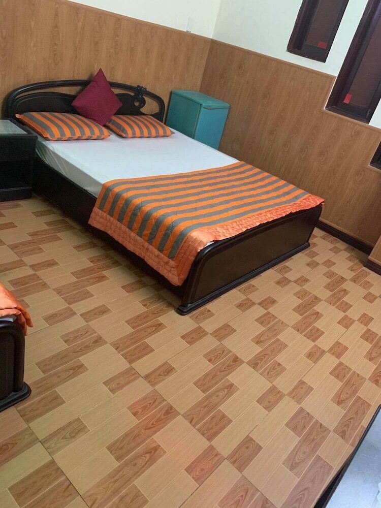 Hotel Khach San Tan Phuong Vu
