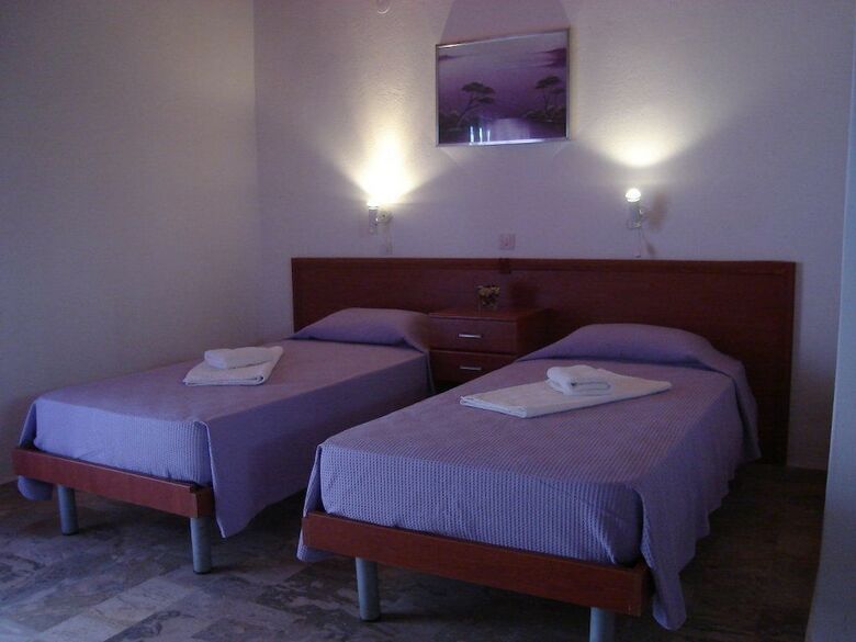 Biscoutsis Apartments & Studios
