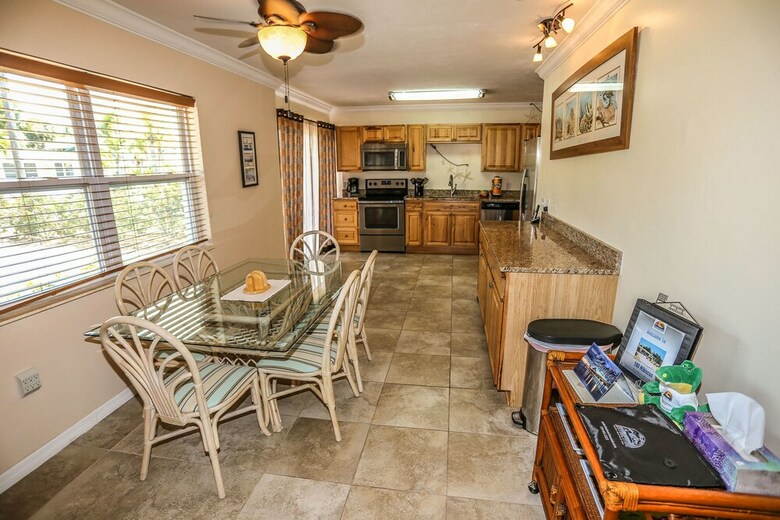 180 Hibiscus Dr. - M