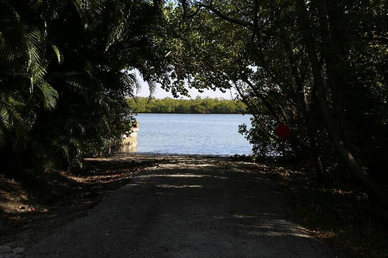 141 Coconut Dr. - M