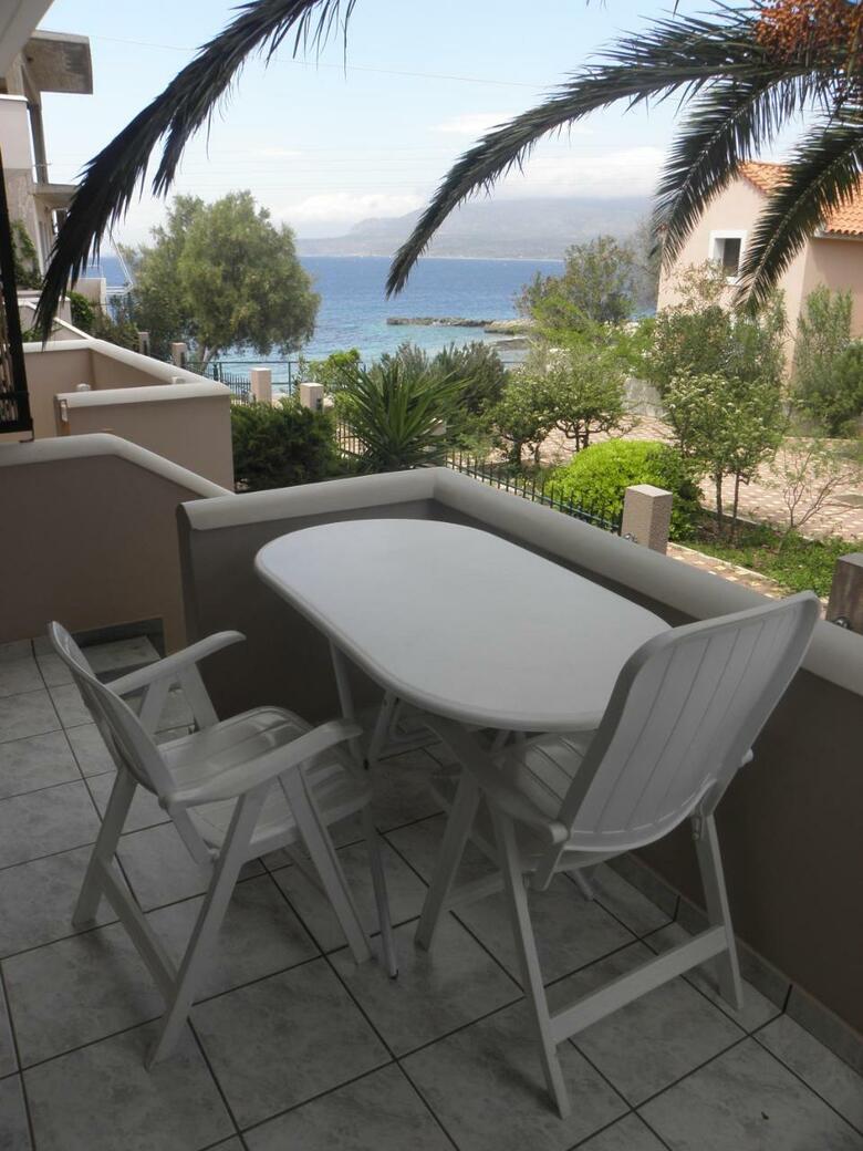 Lakonia Bay - Apartments
