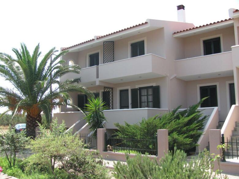 Lakonia Bay - Apartments