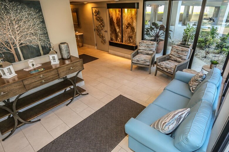 Riviera Club 204