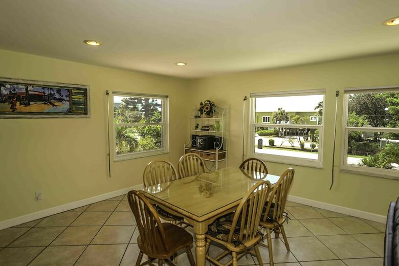7973 Estero Both