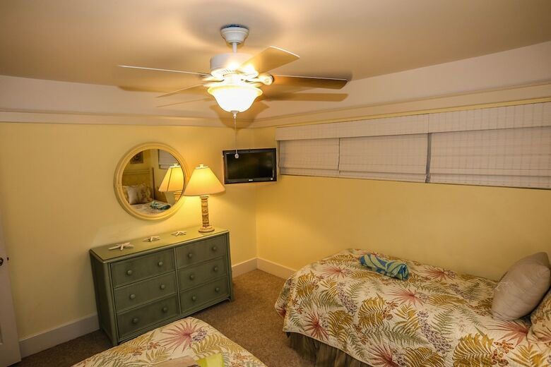6140 Court A And B