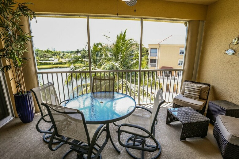 Bella Lago 343