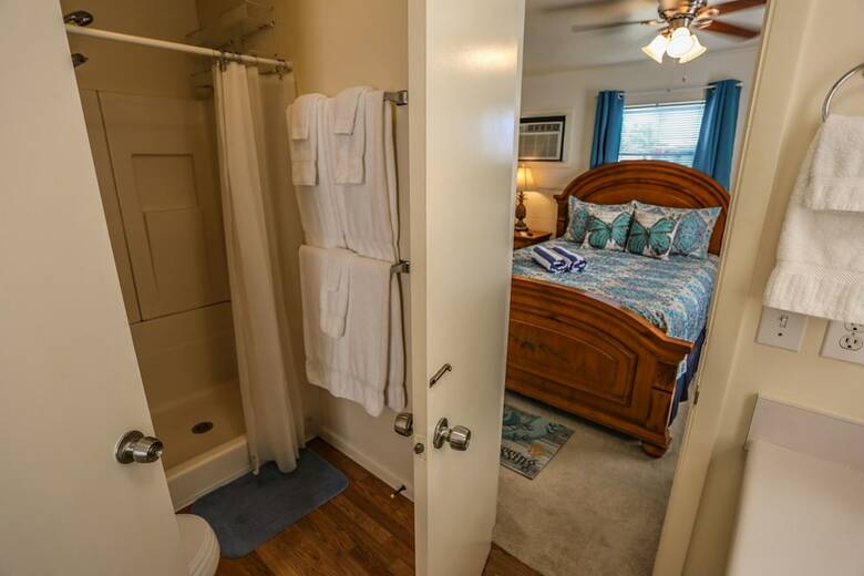405 Harbor Court Ocean Breeze