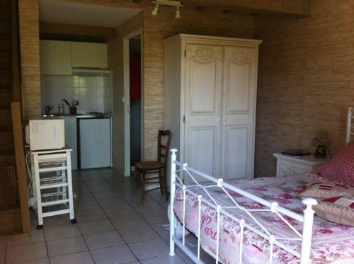 Hostal Chambres D'h�tes Au Bord De S�vre
