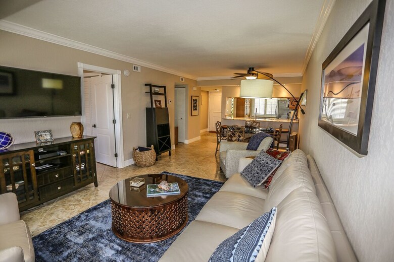 Bay Village 252