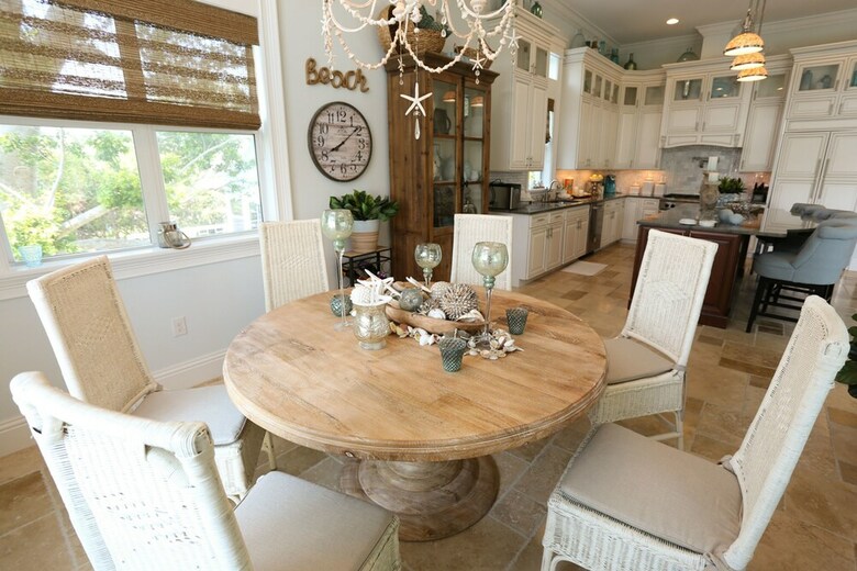 461 Palermo Cir Freshly Squeezed