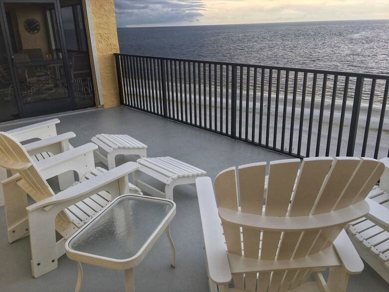 Cane Palm Beach Club 704