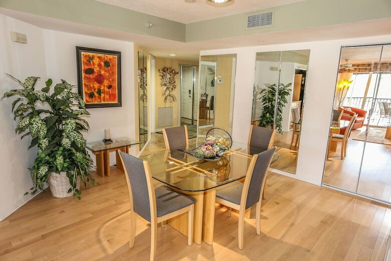Ocean Harbor 102a