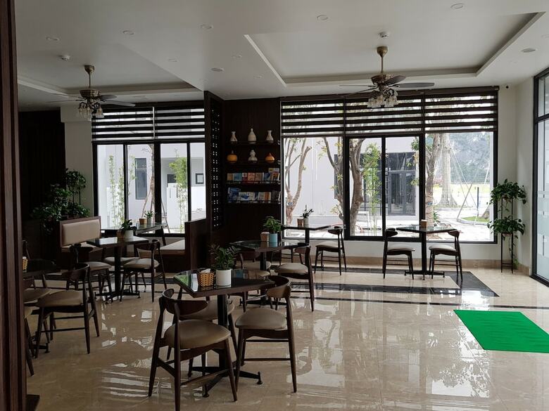 Helen Halong Hotel