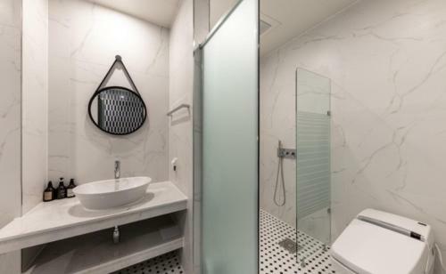 Brown Dot Hotel Deokcheon