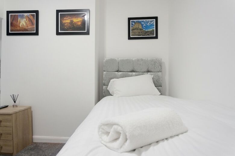 Towler House Apartments 6 Beds In 3 Bedrooms