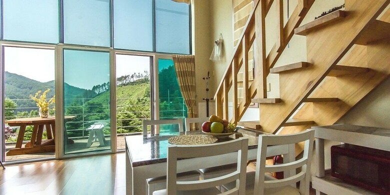 Sunny Junny Pension