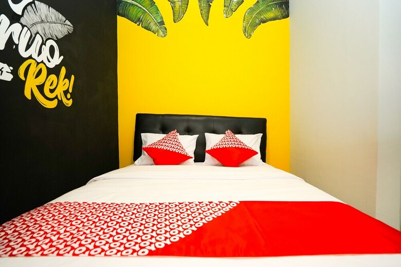 Hotel Oyo 1293 Claudya Residence