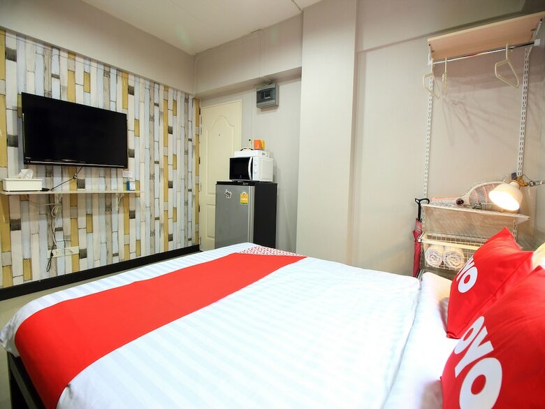 Hotel Oyo 265 Ratchada Connect