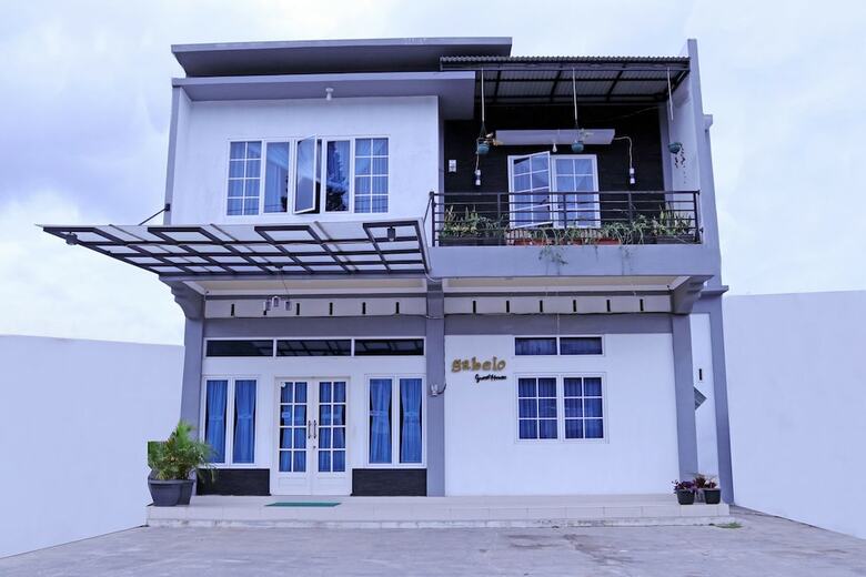 Oyo 1386 Hotel Grand Gabelo