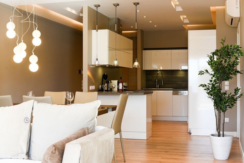 142m� Homm Bright Alimos Apartment With Marina View