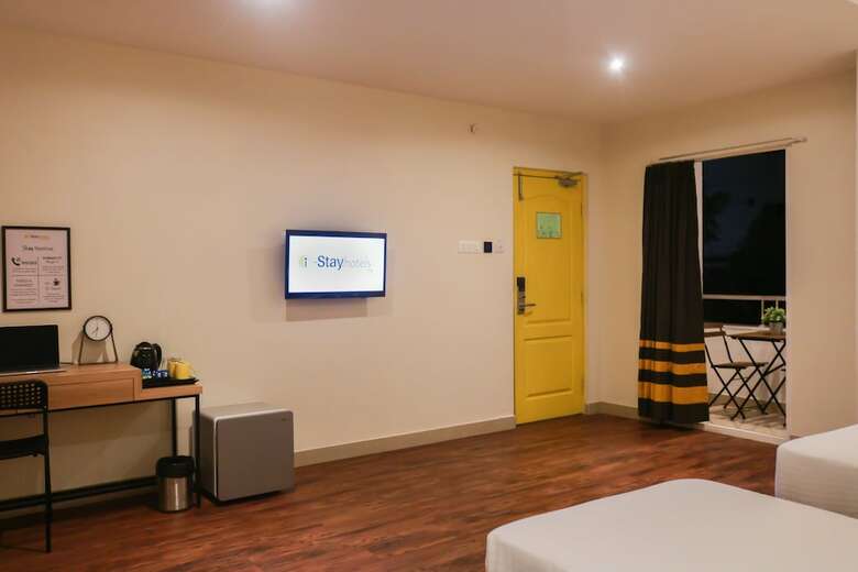 I- Stay Hotels -hitec
