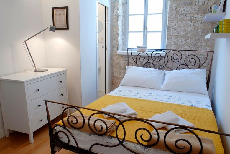 Dolce Vita Stone House Hvar