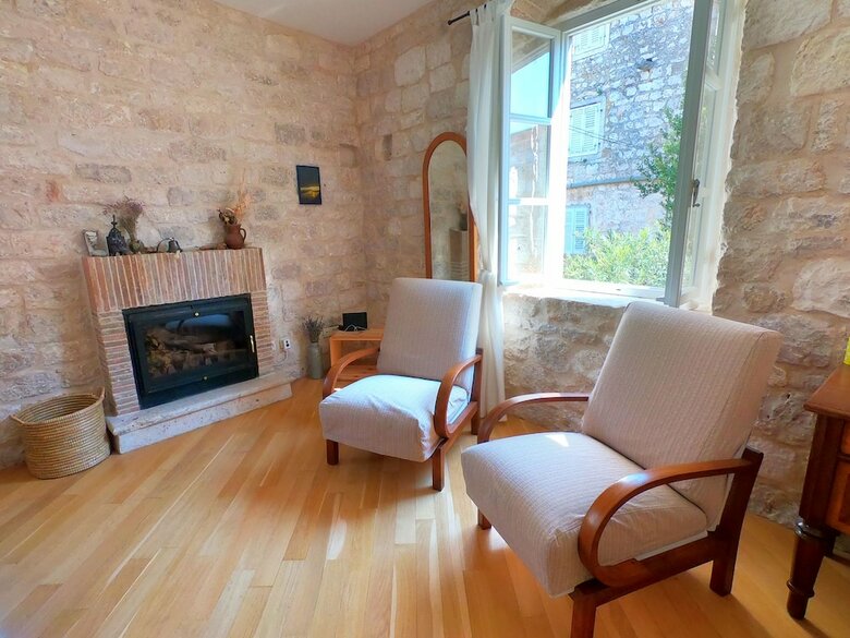 Historic Piazza House & Romantic Garden