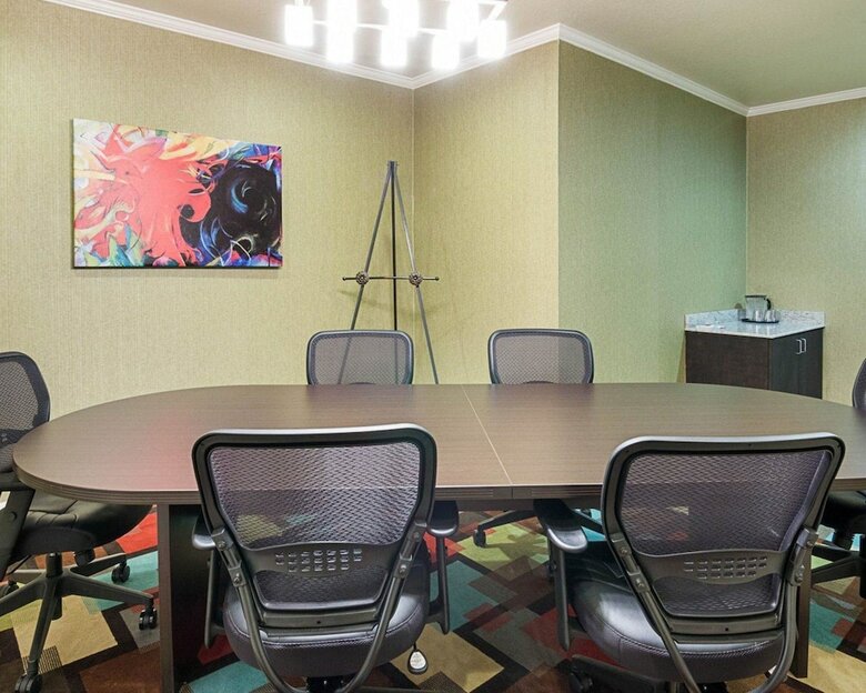 Hotel Comfort Suites