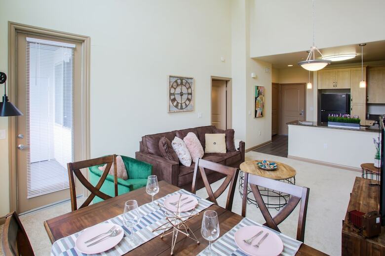 Apartamentos Irvine Luxury Suites
