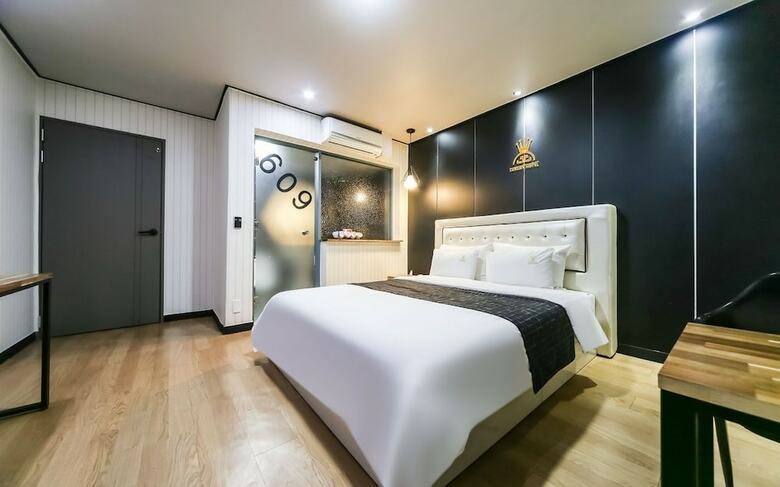Hotel Luxury Motel