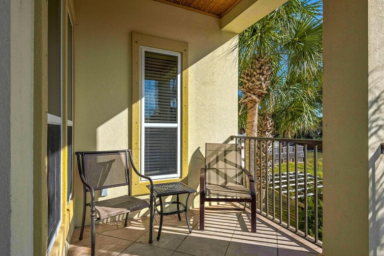 6 Bd Tropical Getaway With Pool & Beach Access!