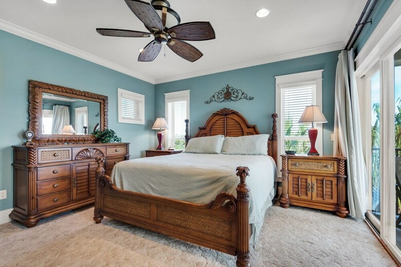 6 Bd Tropical Getaway With Pool & Beach Access!