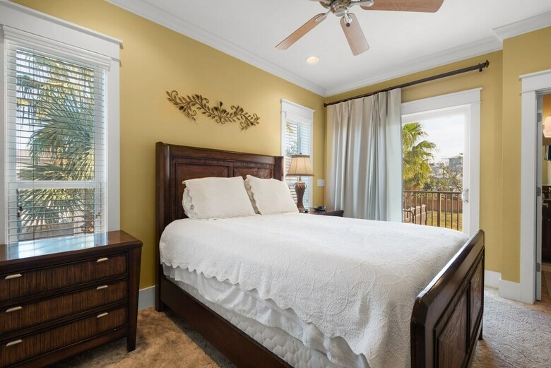 6 Bd Tropical Getaway With Pool & Beach Access!