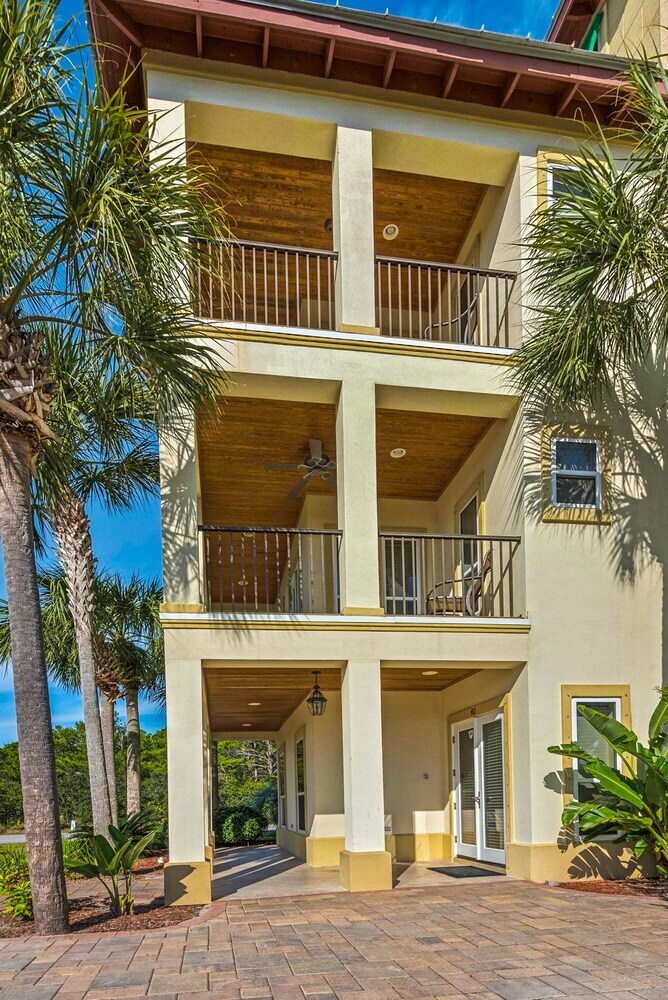 6 Bd Tropical Getaway With Pool & Beach Access!